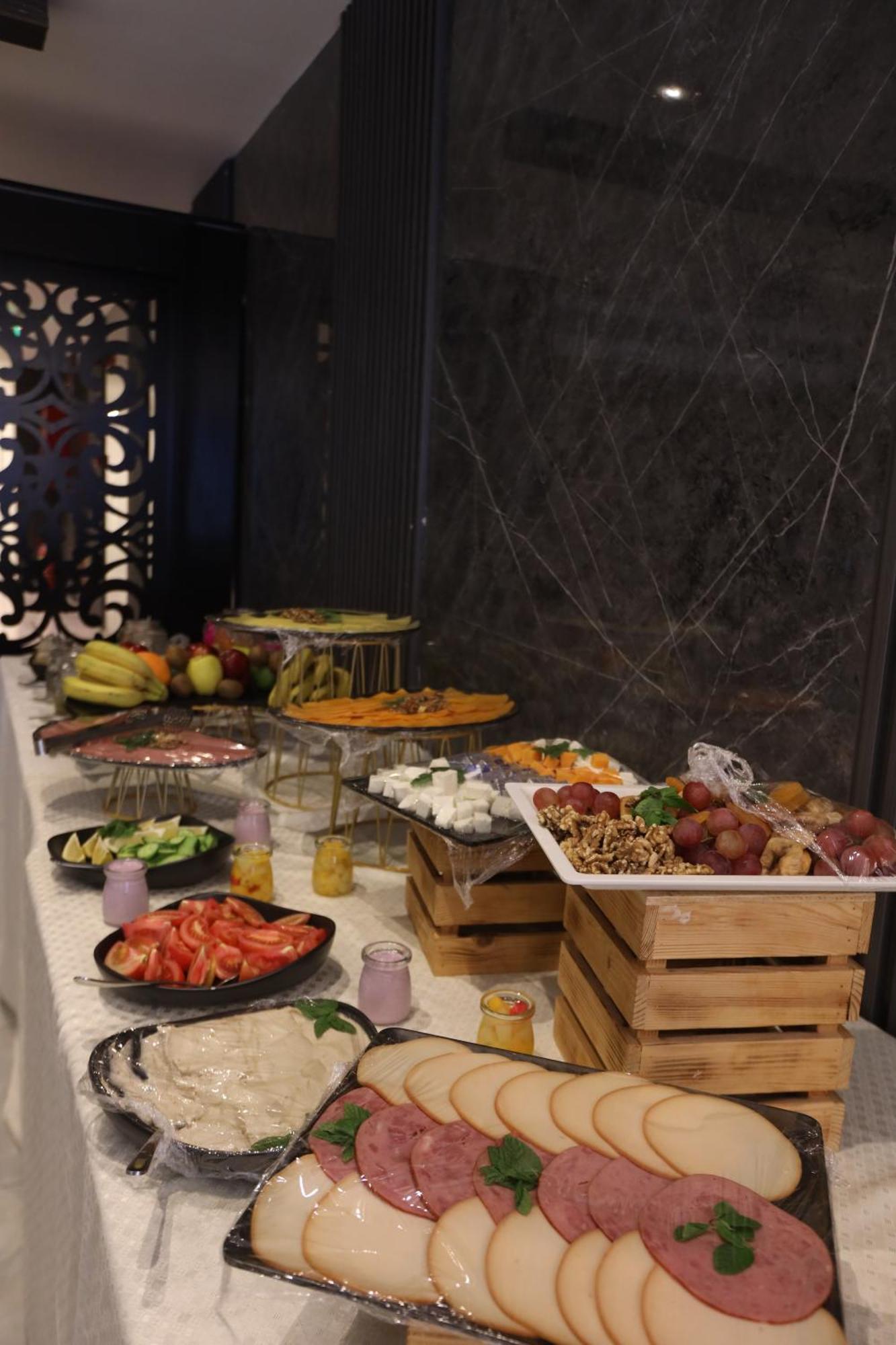 Luxury Palace Hotel Ammán Kültér fotó